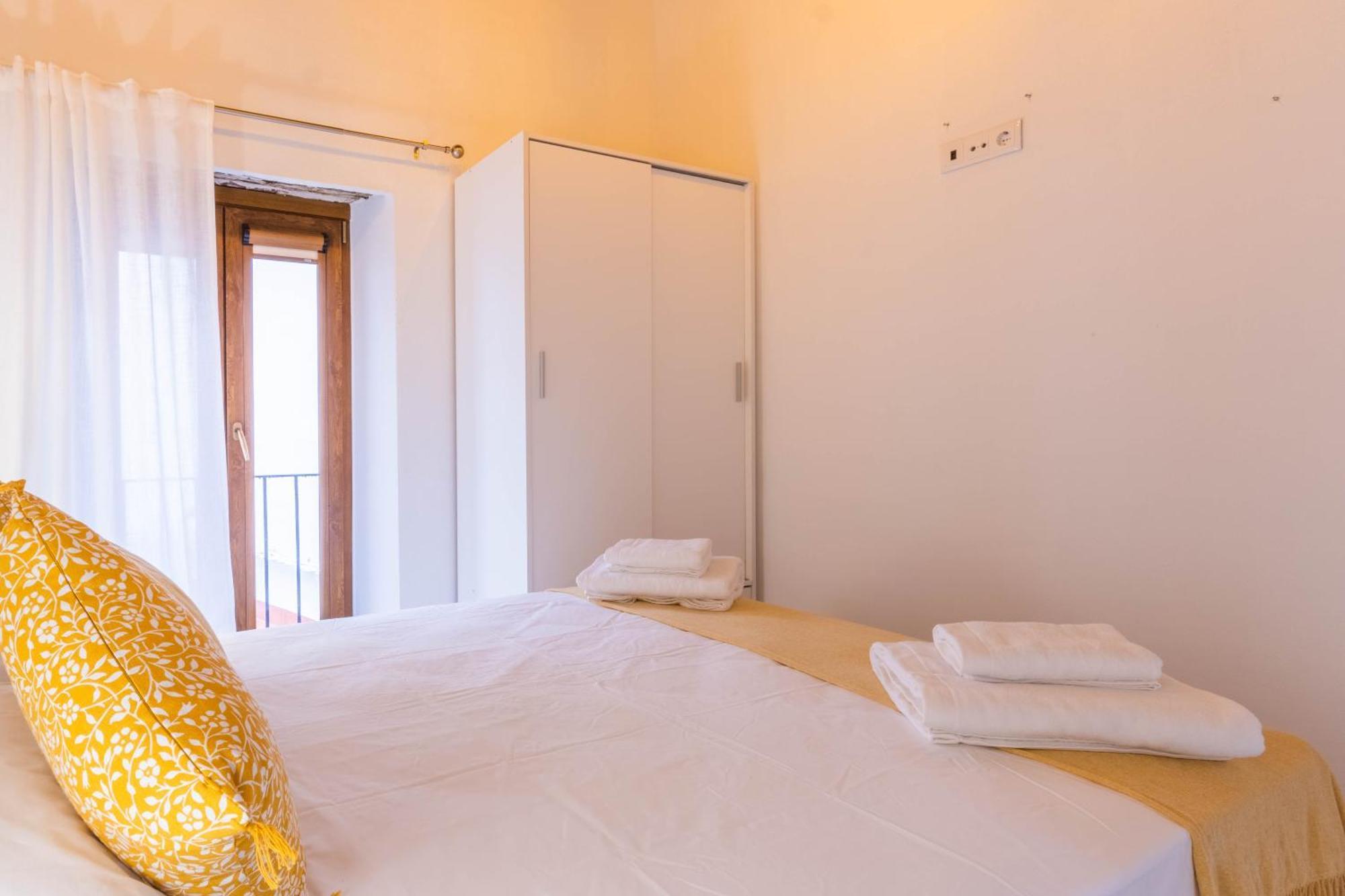 Apartamentos Miguel De Cervantes Centro Кордова Экстерьер фото